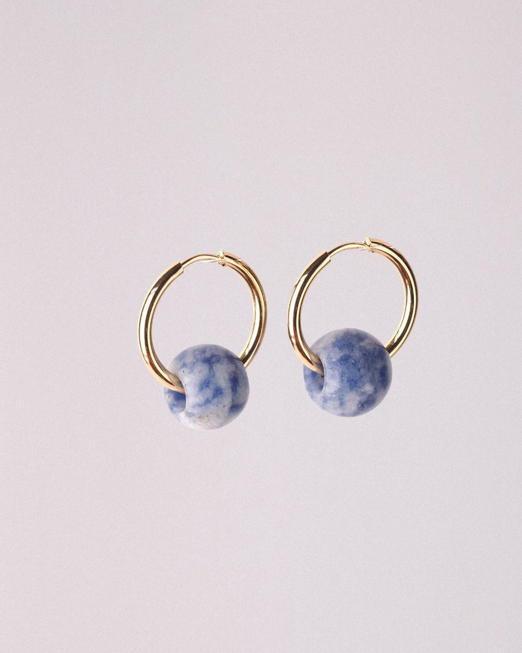 Pendientes Órbita Plus Acero Inoxidable Dorado Jaspe Mancha Azul