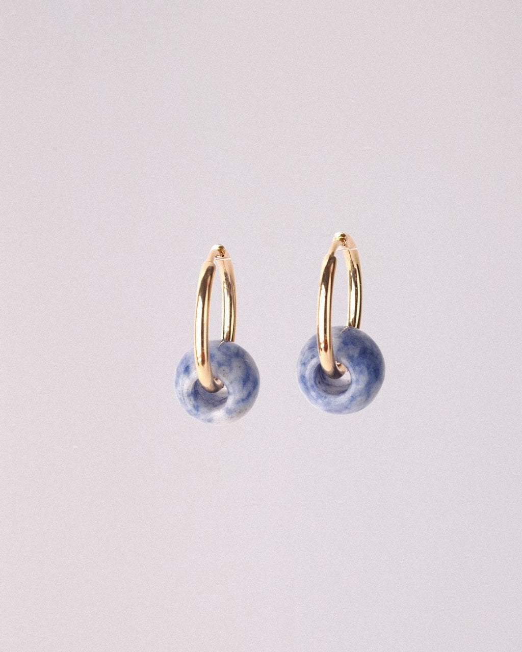 Pendientes Órbita Plus Acero Inoxidable Dorado Jaspe Mancha Azul