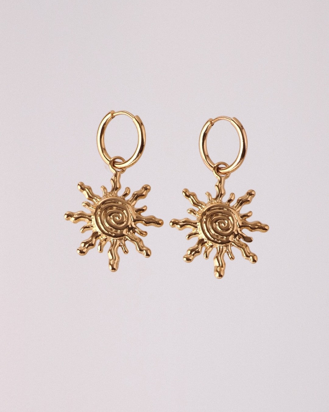 Pendientes Sol Acero Inoxidable Dorado