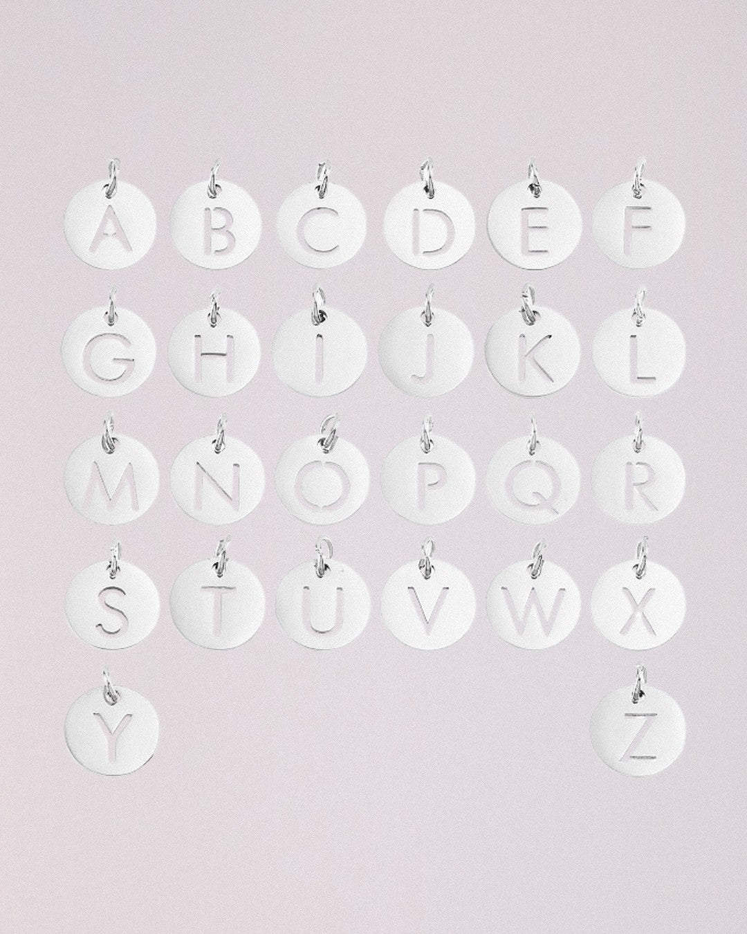 Charm Letra Acero Inoxidable