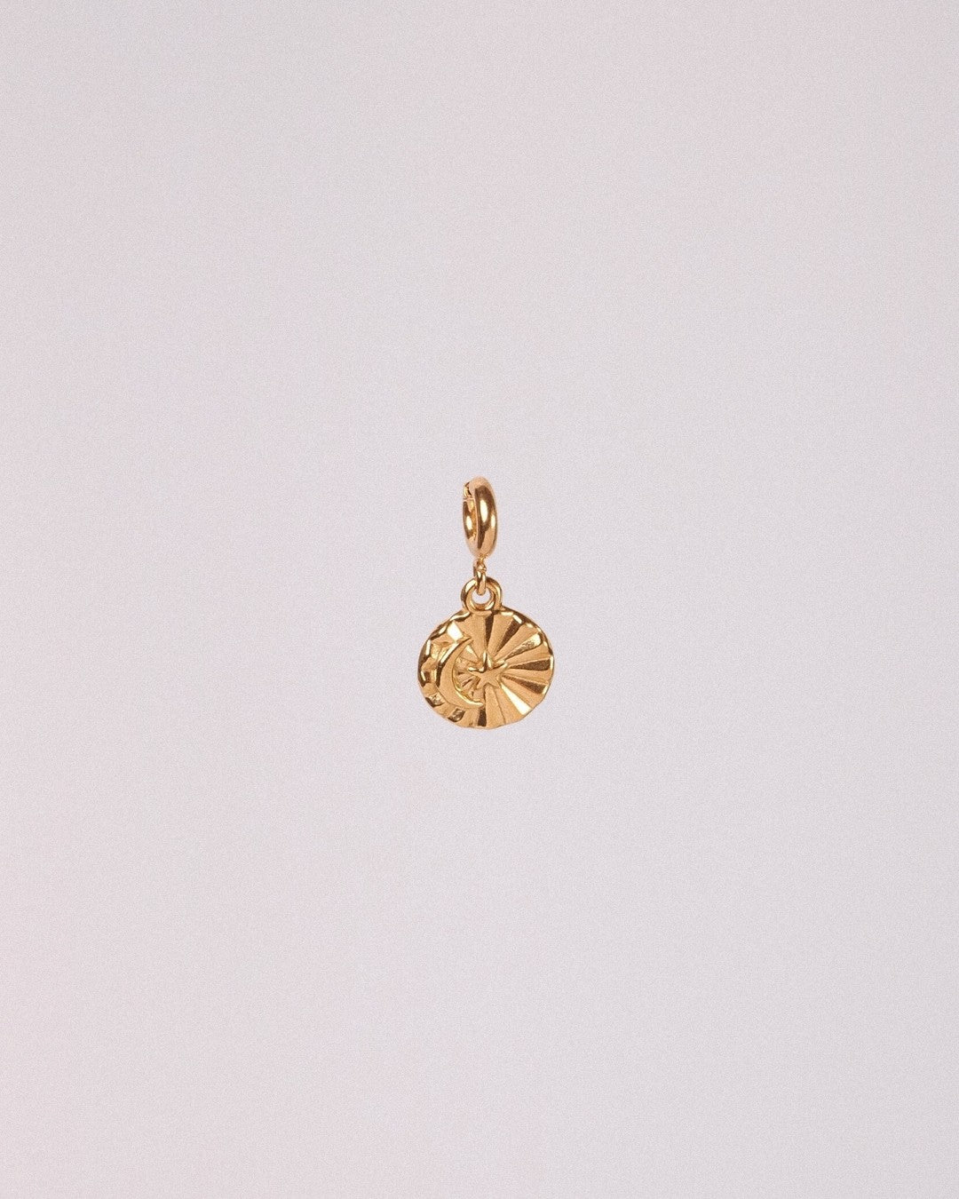 Charm Universo Acero Inoxidable Dorado