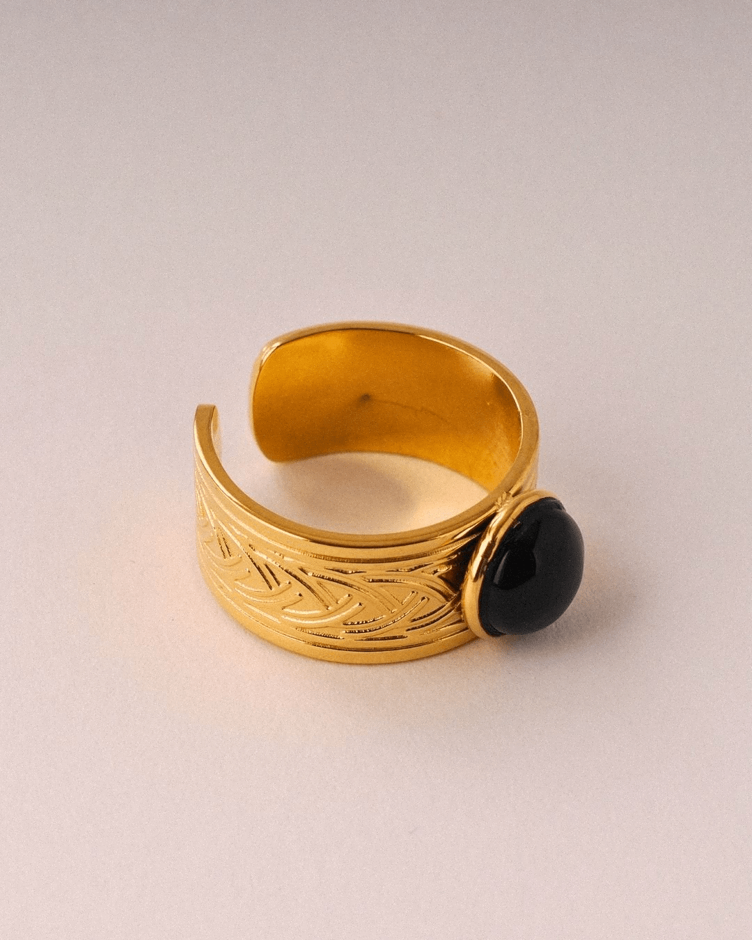 Anillo Eclipse Acero Inoxidable Dorado Ágata Negra - Positive Jewels