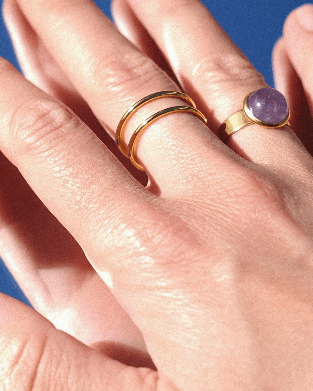 Anillo Cosmos Acero Inoxidable Dorado Amatista - Positive Jewels