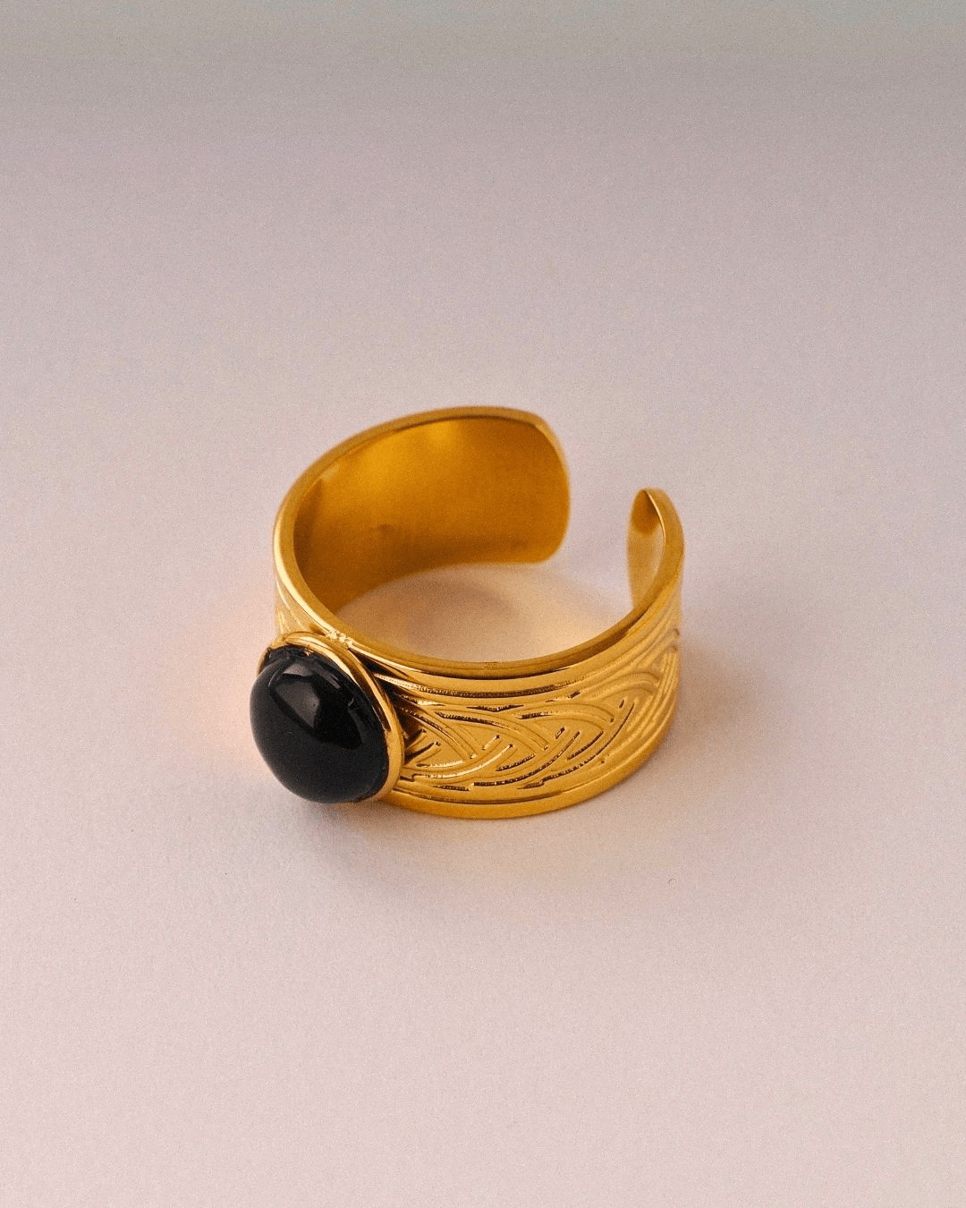 Anillo Eclipse Acero Inoxidable Dorado Ágata Negra - Positive Jewels