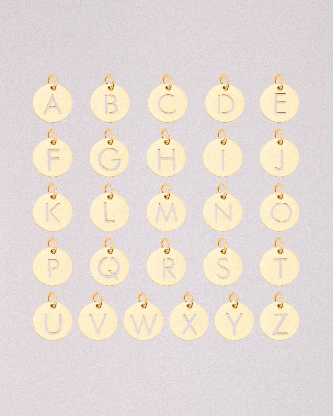 Charm Letra Acero Inoxidable Dorado - Positive Jewels